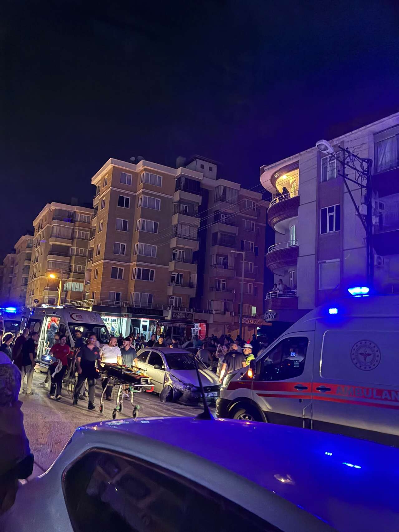 Konya’nın merkezinde gece yarısı büyük kaza! 8 yaralı var 7